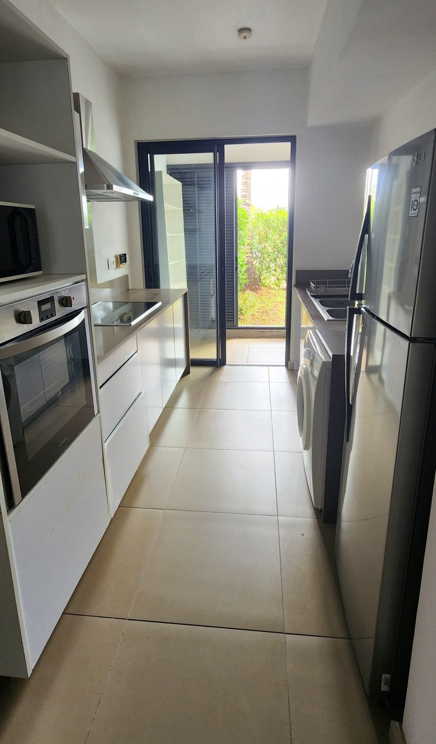 Ground Floor Apartment – Azuri Haut Rivage photograph 8