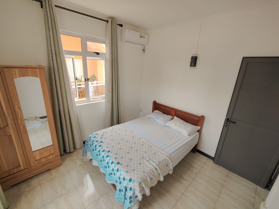 Apartment at Pereybere photograph 3