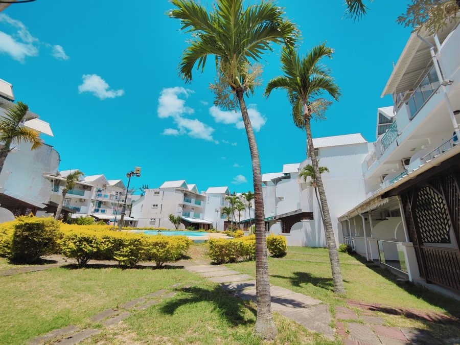 Triplex at Pereybere photograph 10