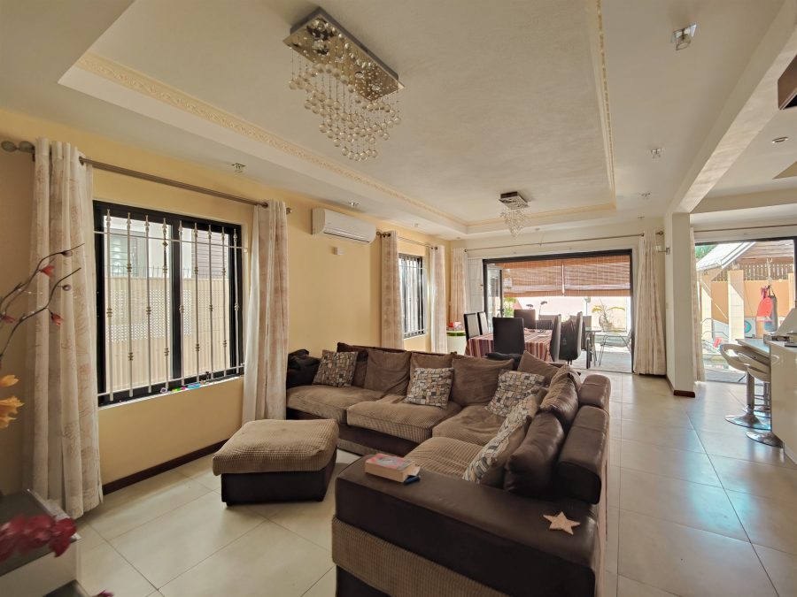 Villa at Pereybere photograph 3