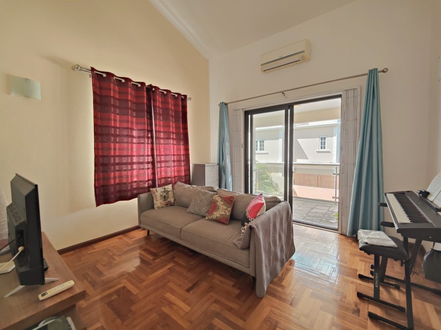 Villa at Pereybere photograph 10