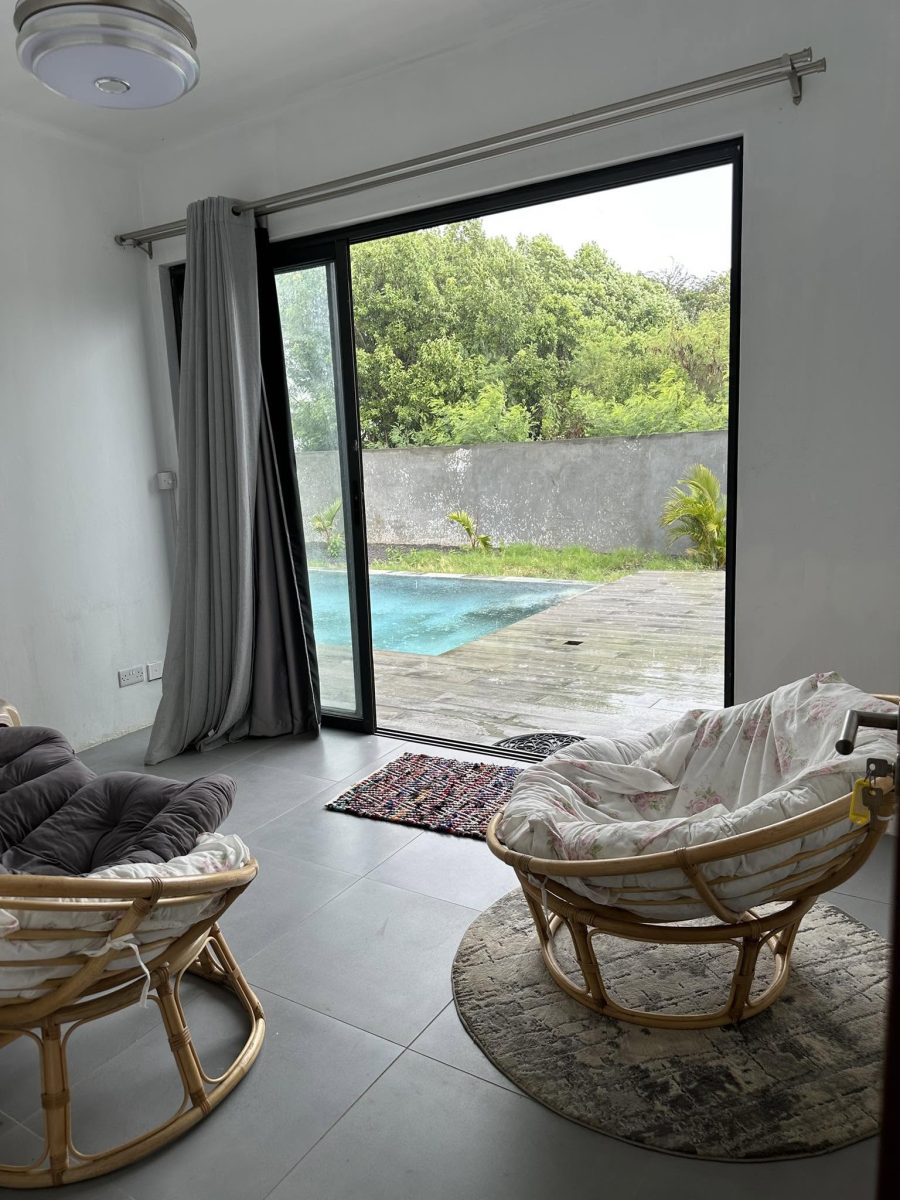 Modern Villa with Private Pool | Calodyne photograph 2