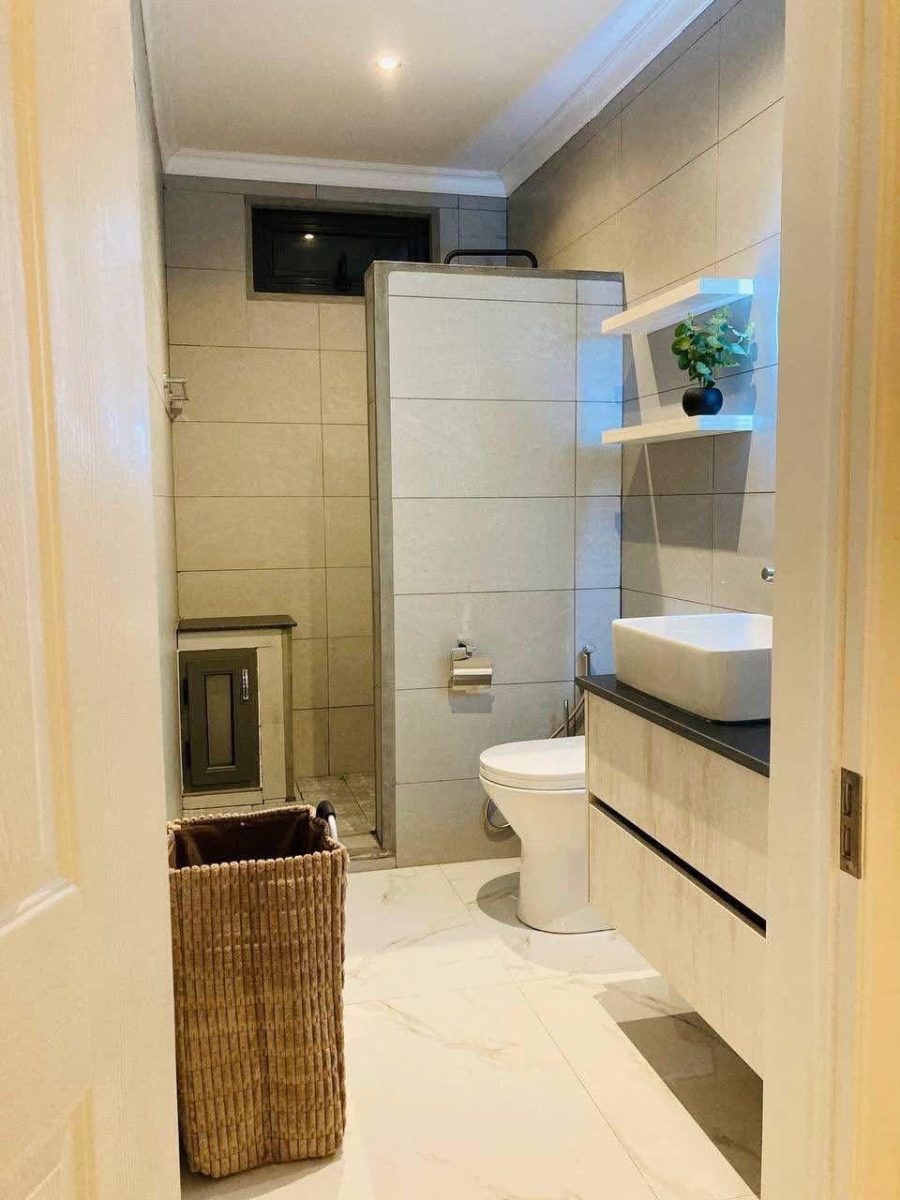 Apartment at Mont Choisy photograph 9