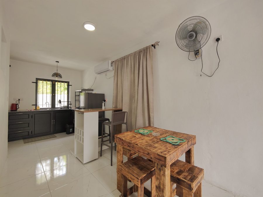 Groundfloor Apartments at Pereybere photograph 9