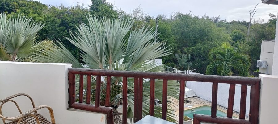 Duplex at Balaclava photograph 2
