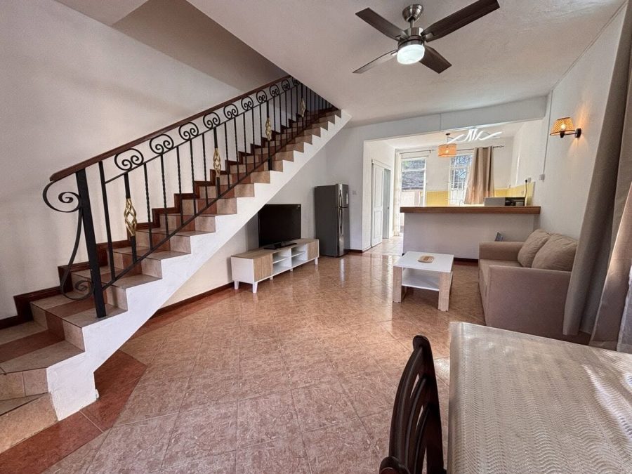 Beachfront Duplex in Mont Choisy (Gated Community) photograph 11