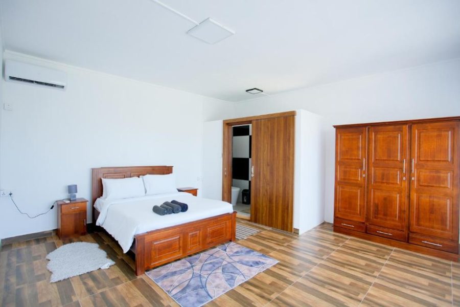 4-Bedroom Villa – Grand Baie  photograph 15