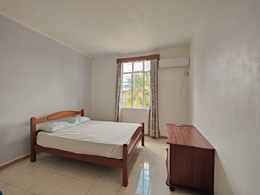  Apartment at Pointe aux Cannoniers  photograph 4