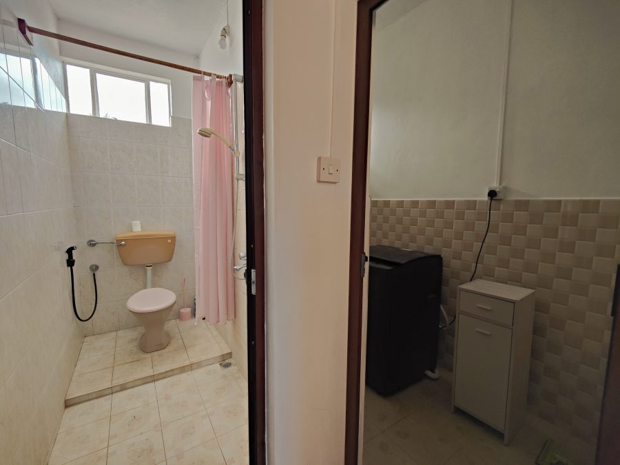  Apartment at Pointe aux Cannoniers  photograph 7