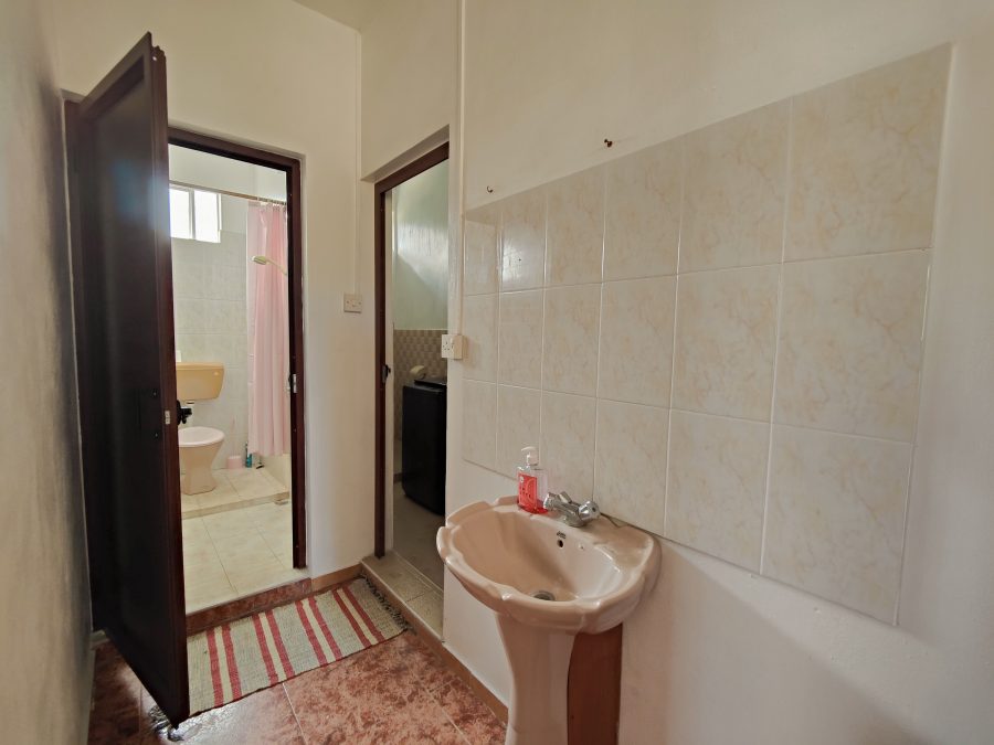  Apartment at Pointe aux Cannoniers  photograph 8