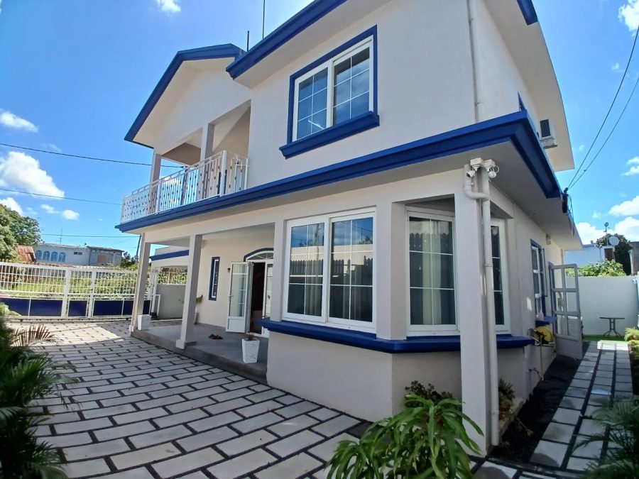 House at Lower vale photograph 10