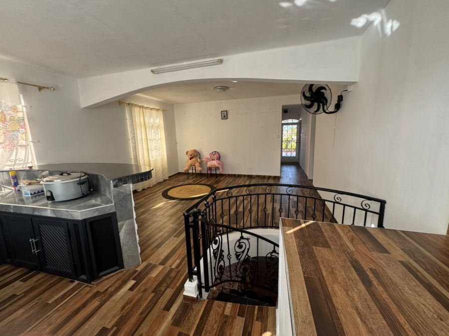 House at Roches Noires photograph 15