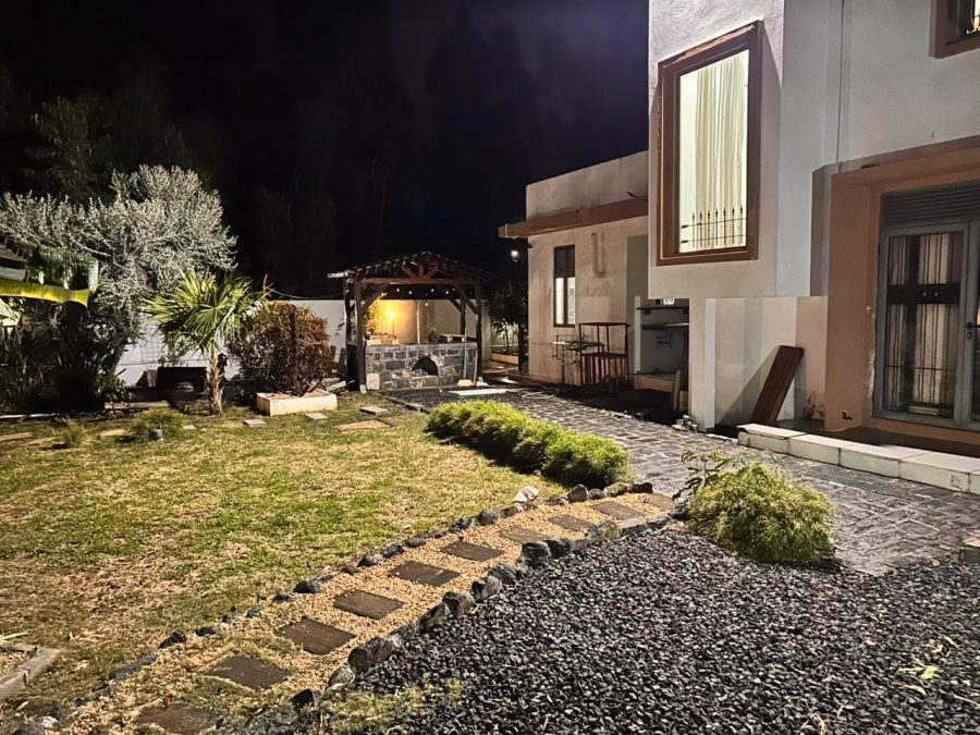 House at Balaclava photograph 7