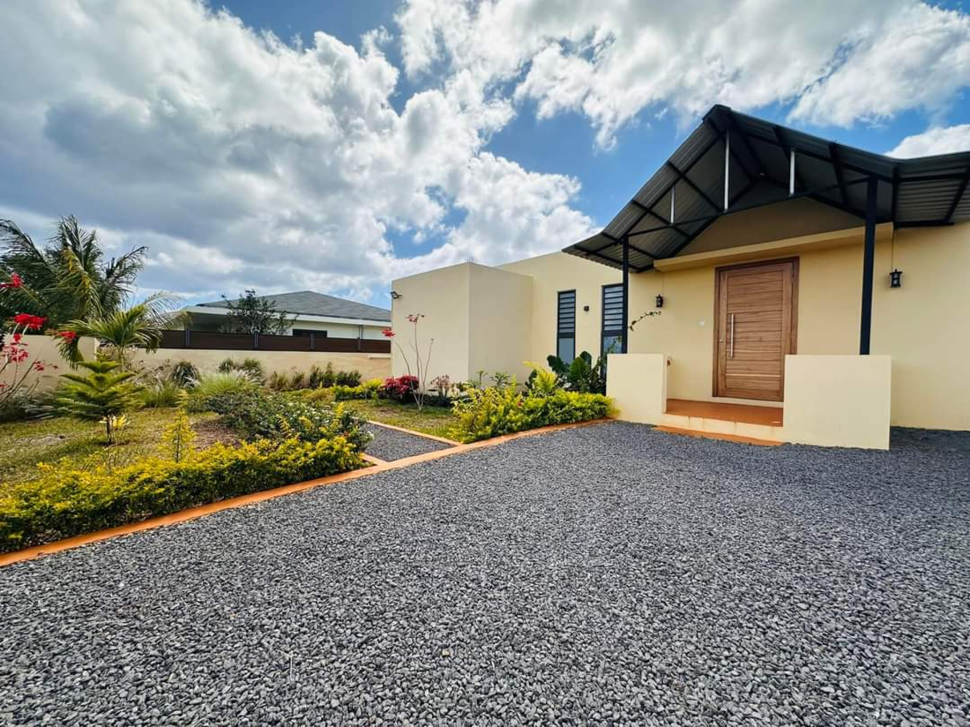 Villa in gated community Harmony, Pointe aux Piments  photograph 1