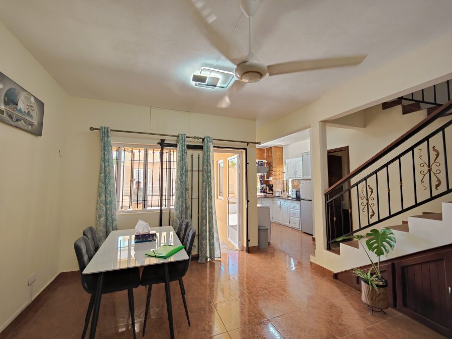 Duplex at Grand Gaube photograph 2