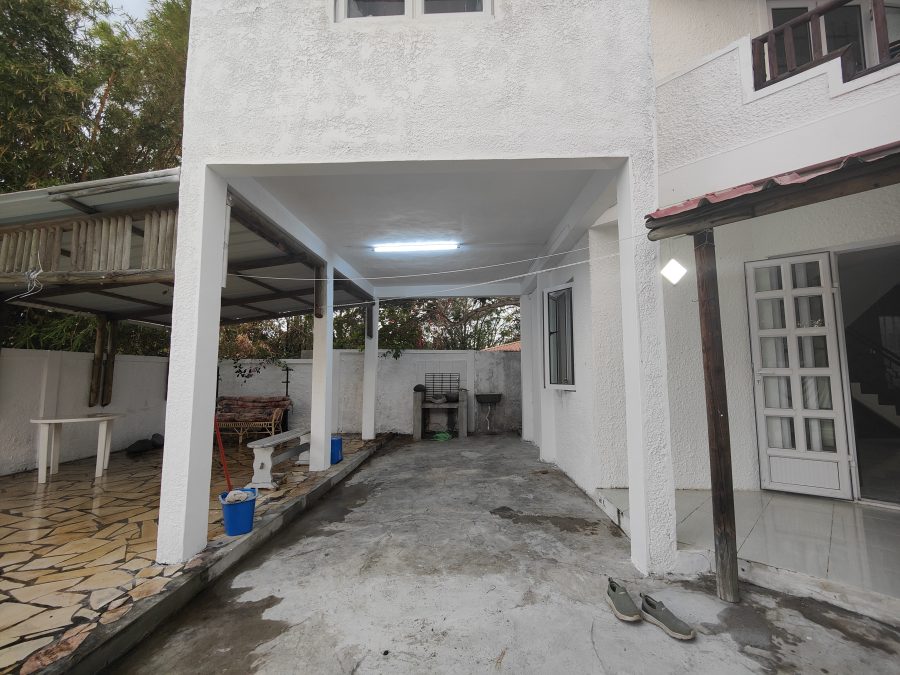 Duplex at Balaclava photograph 14
