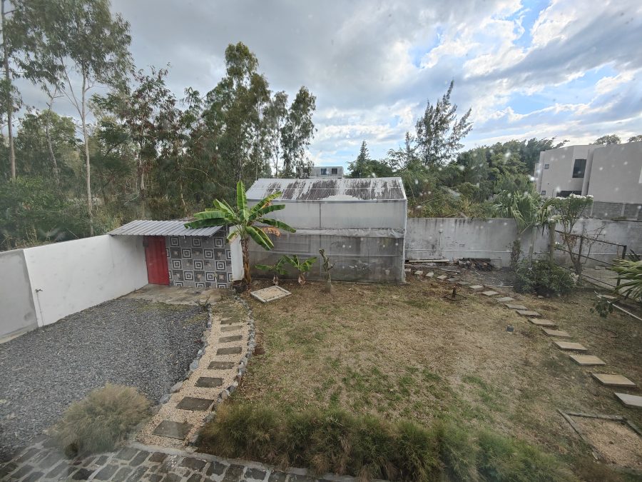 House at Balaclava photograph 18