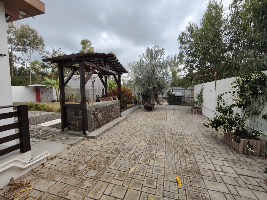 House at Balaclava photograph 17