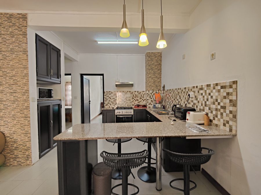 🏢 Ground-Floor Apartment | Pereybere 200m from beach photograph 2