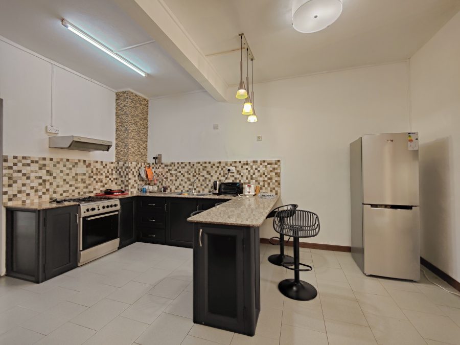 🏢 Ground-Floor Apartment | Pereybere 200m from beach photograph 3