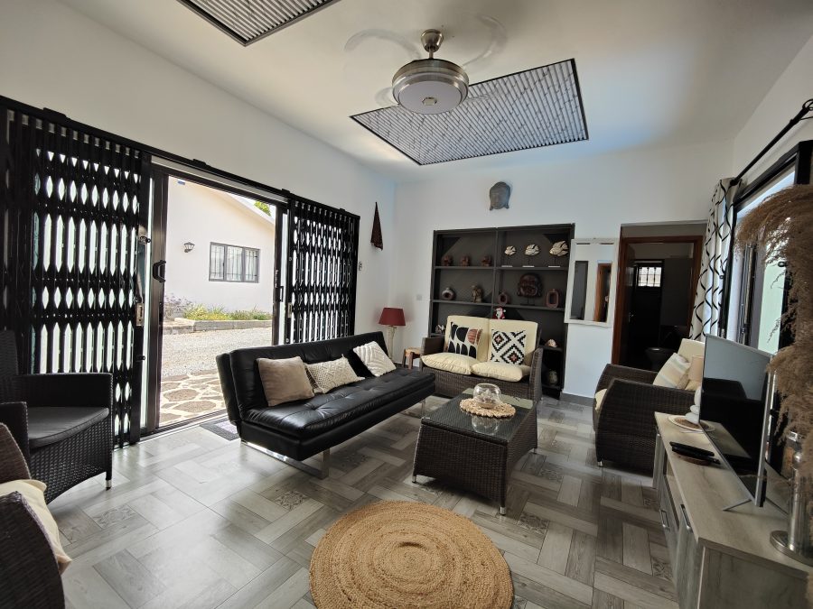 Ground floor Villa at Grand Baie(Gated Residence) photograph 5