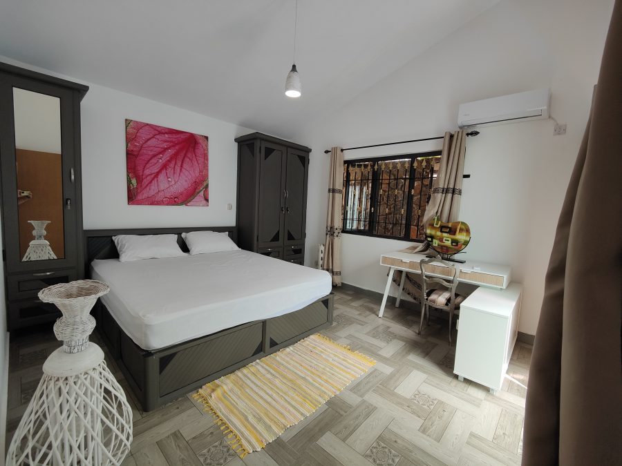 Ground floor Villa at Grand Baie(Gated Residence) photograph 4