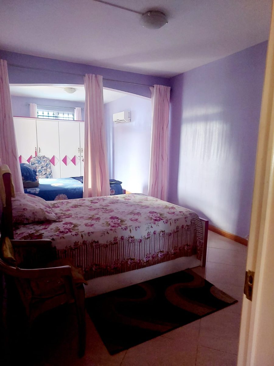 House at Plaine des Papayes photograph 4