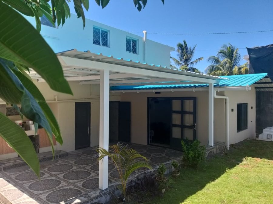  House at Riviere Du Rampart (near Azuri) photograph 4