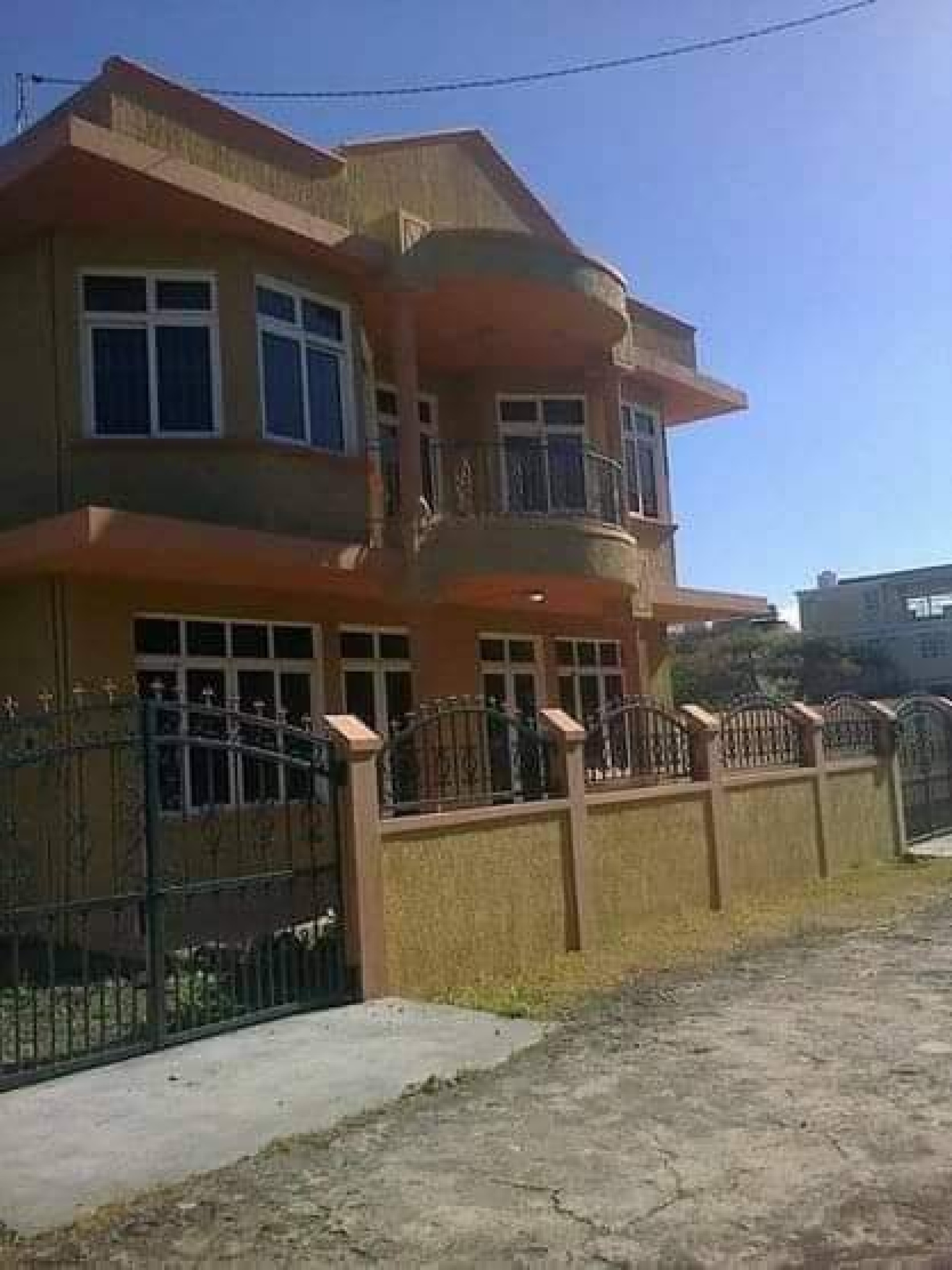 House at Mont Choisy photograph 1
