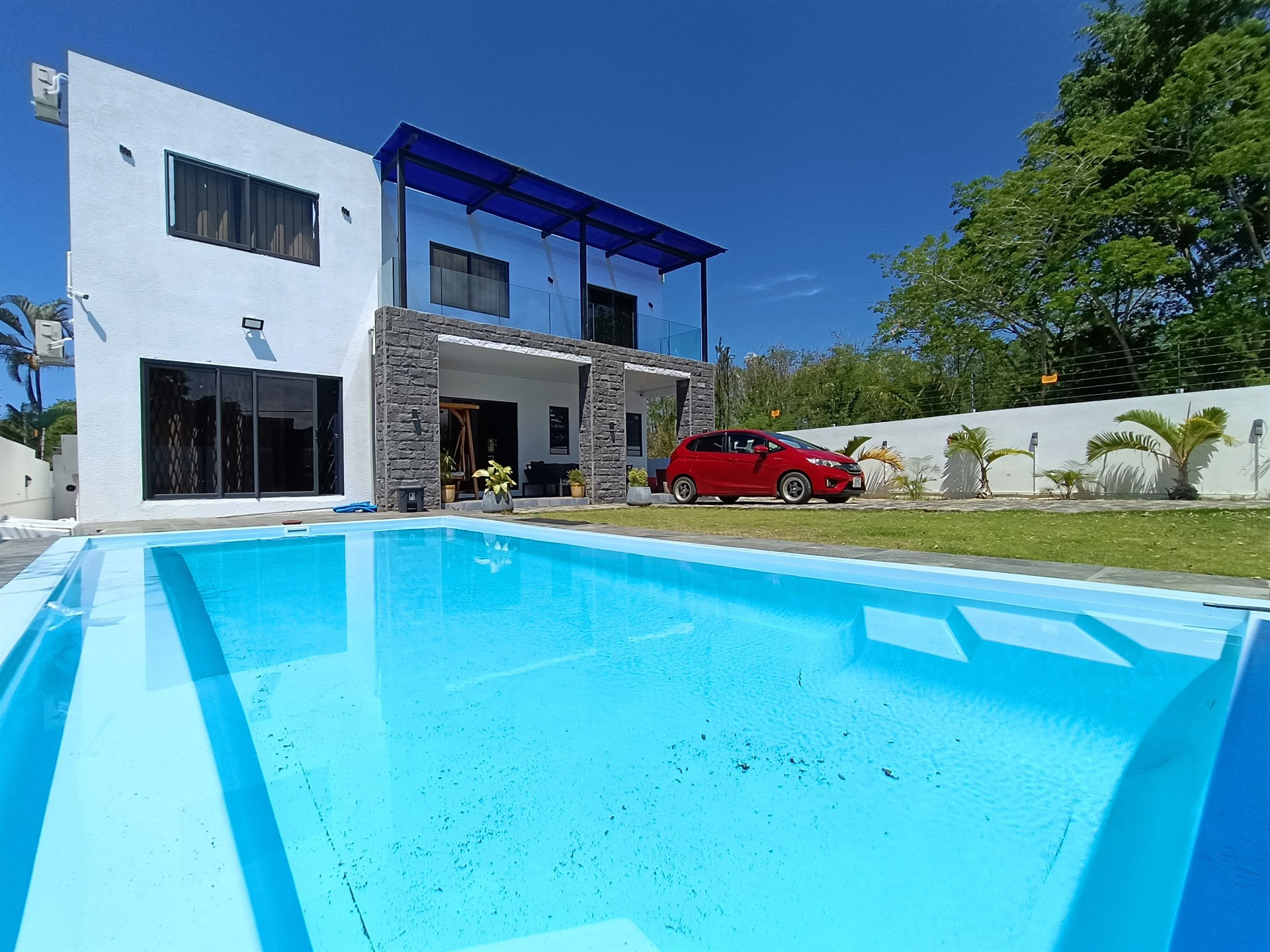 🏡 Modern Villa  – Calodyne photograph 1