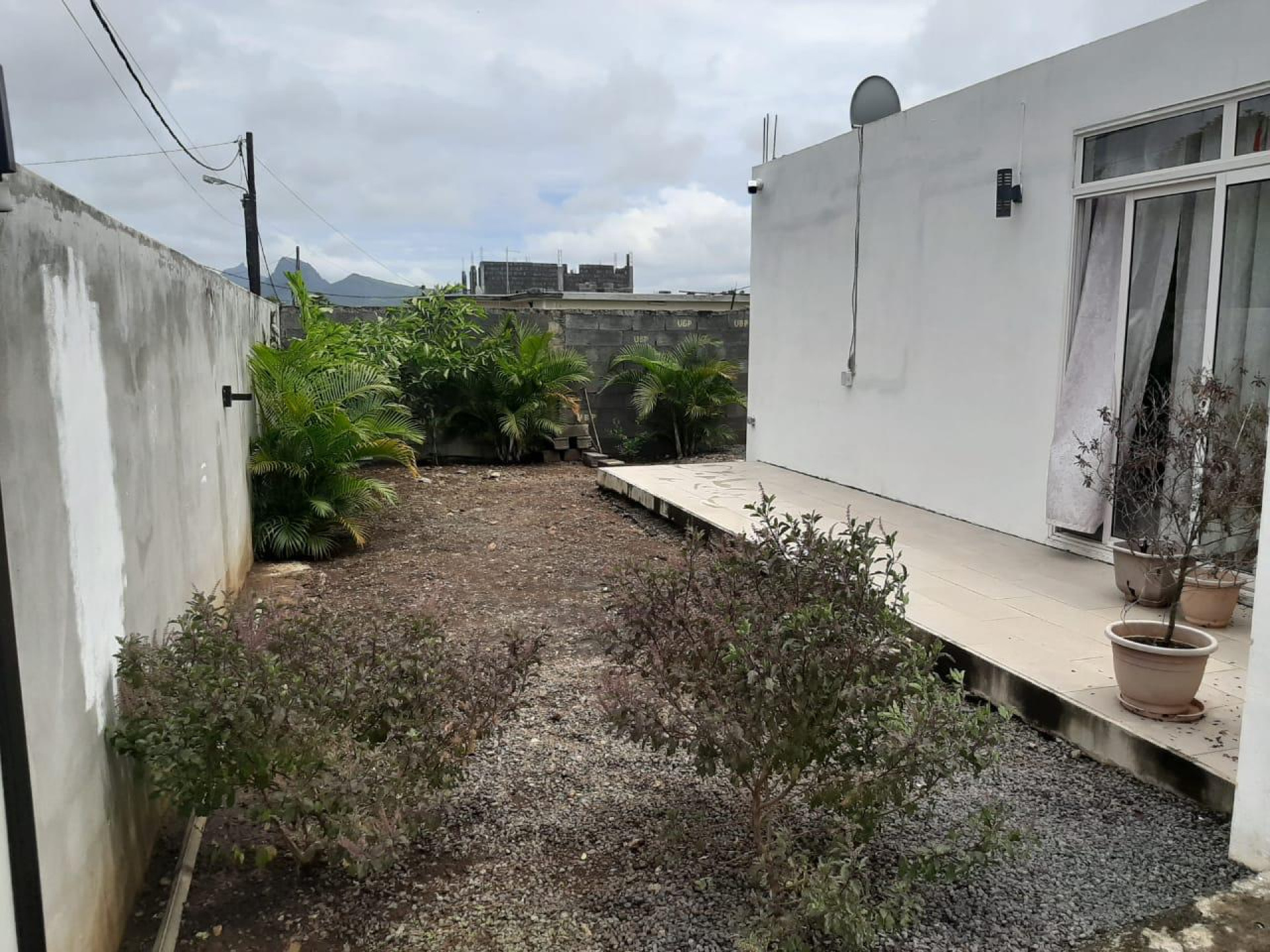 🏡 House in Pamplemousses 🌴✨ photograph 1